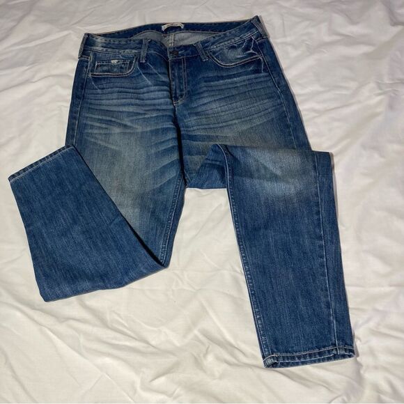 HOLLISTER Whisker Denim Blue Jeans Straight Leg Womens Size 11 - Picture 9 of 16